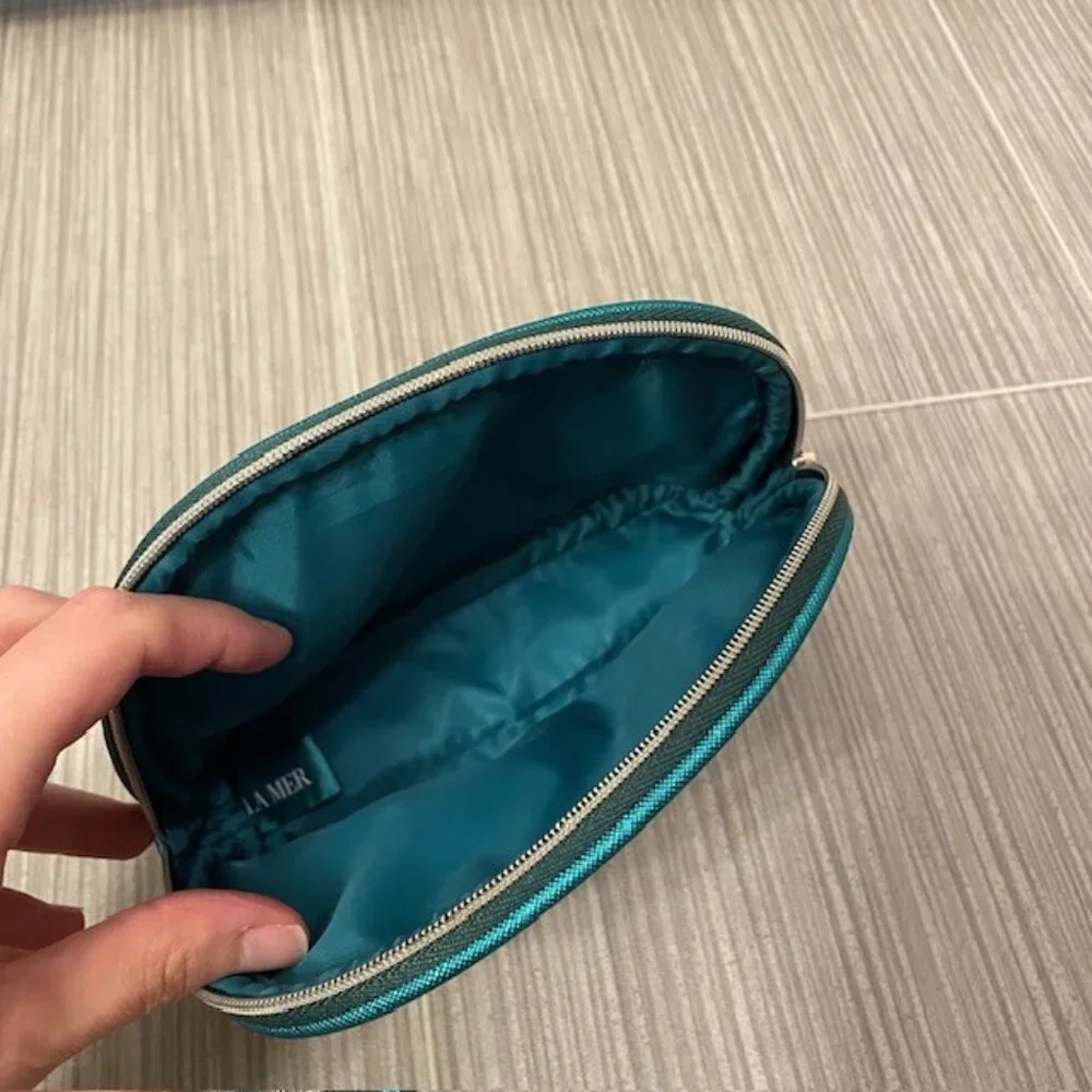 NEW La Mer Metallic Green Zippered Makeup Cosmetic Bag Travel
